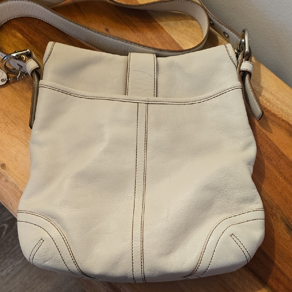 Coach SALE Beige Leather Adjustable Strap Crossbody/Shoulder Bag - Picture 6 of 17